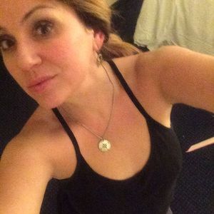 Meet your Posher, Leslie